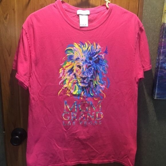 NWOT Women’s Sz. M Cotton Tee S/S MGM Lion Print - Picture 1 of 8
